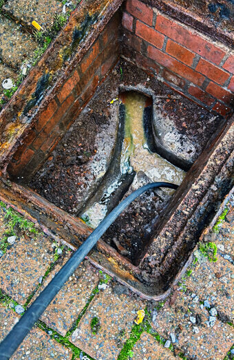 https://blockeddrainsduncraig.com.au/uploads/2025/07/hero-blocked-sewers-67191.jpg